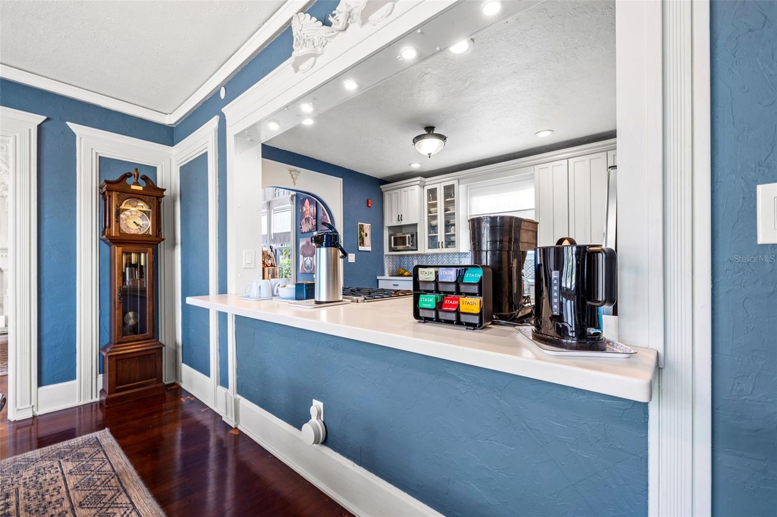 KENWOOD SUB - Residential Income