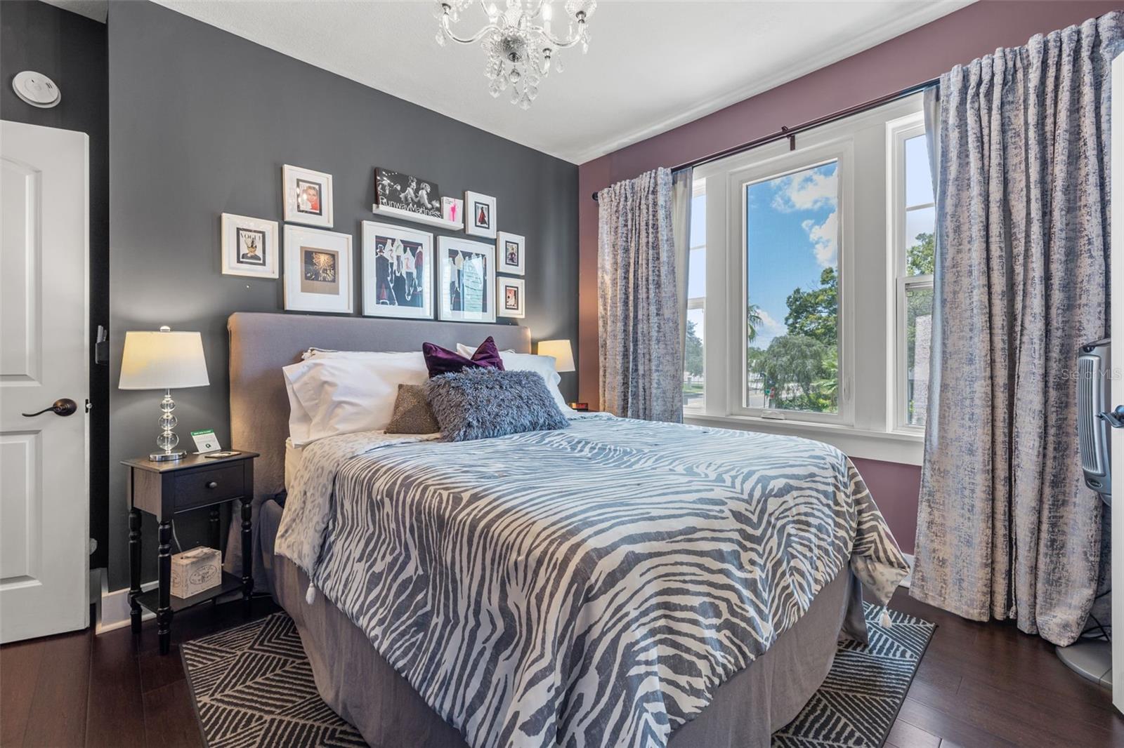 KENWOOD SUB - Residential Income