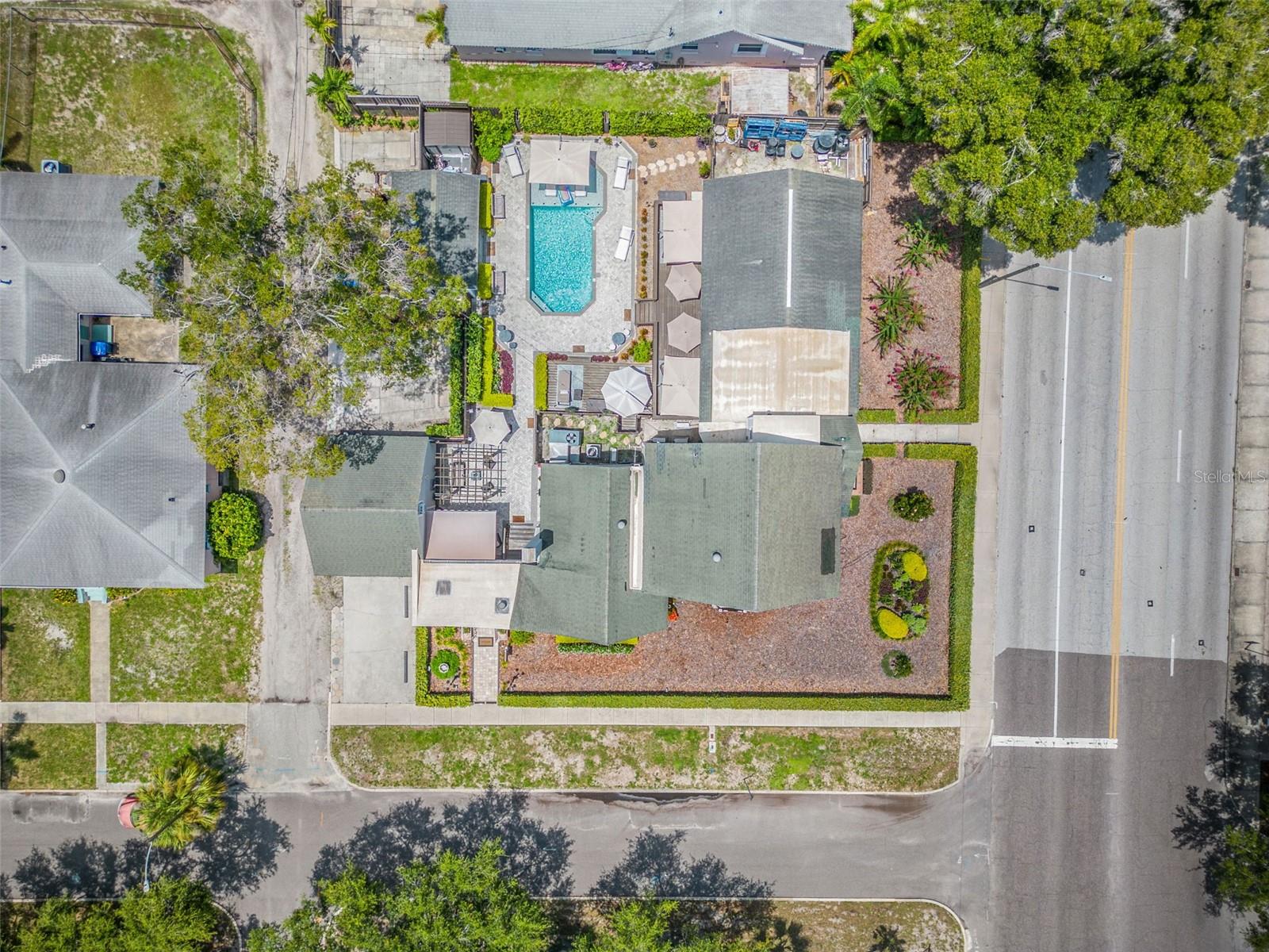 KENWOOD SUB - Residential Income