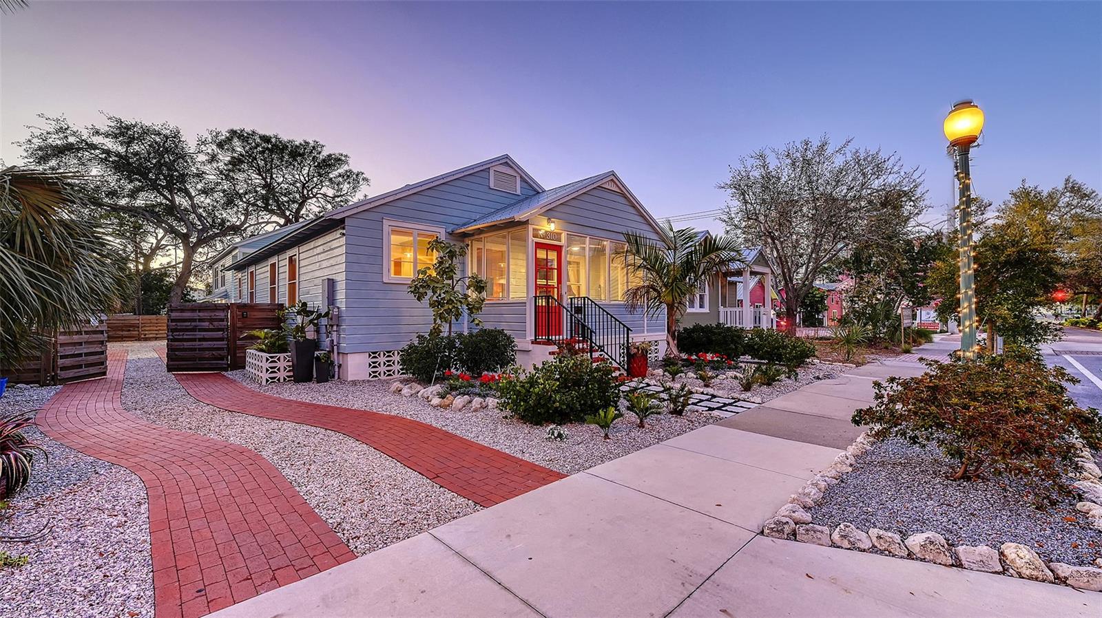 310 S OSPREY AVENUE