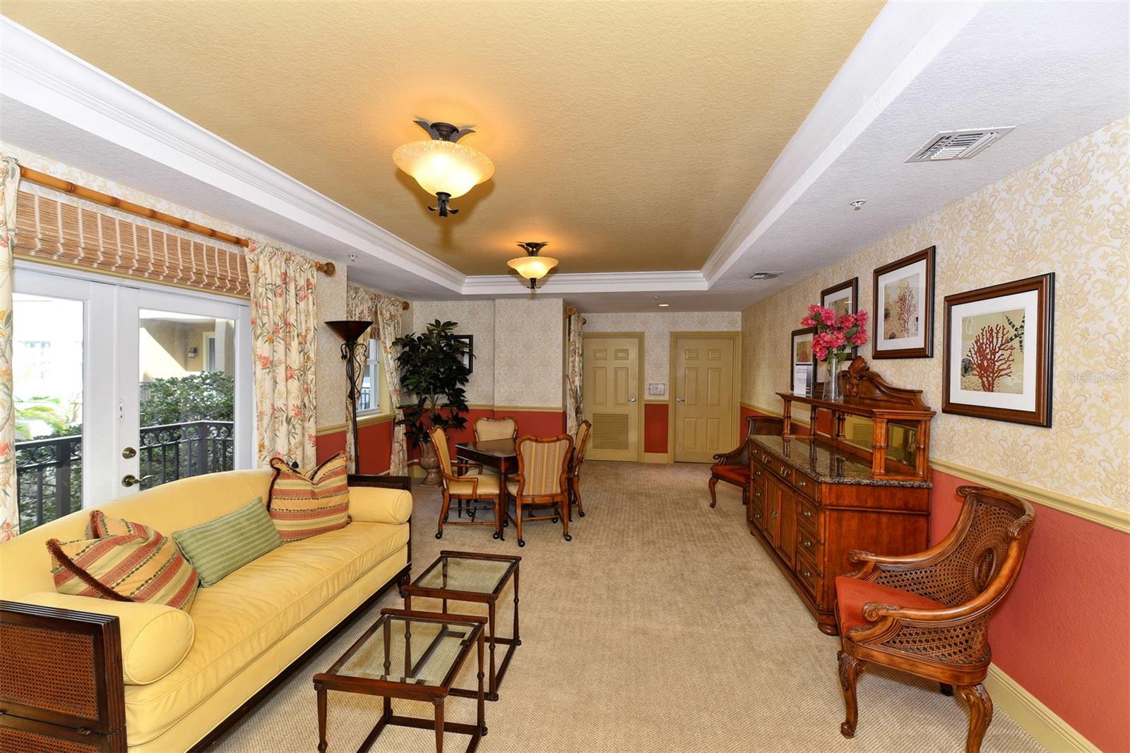 BROADWAY PROMENADE - Residential Lease