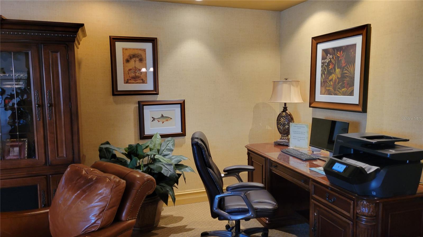 BROADWAY PROMENADE - Residential Lease