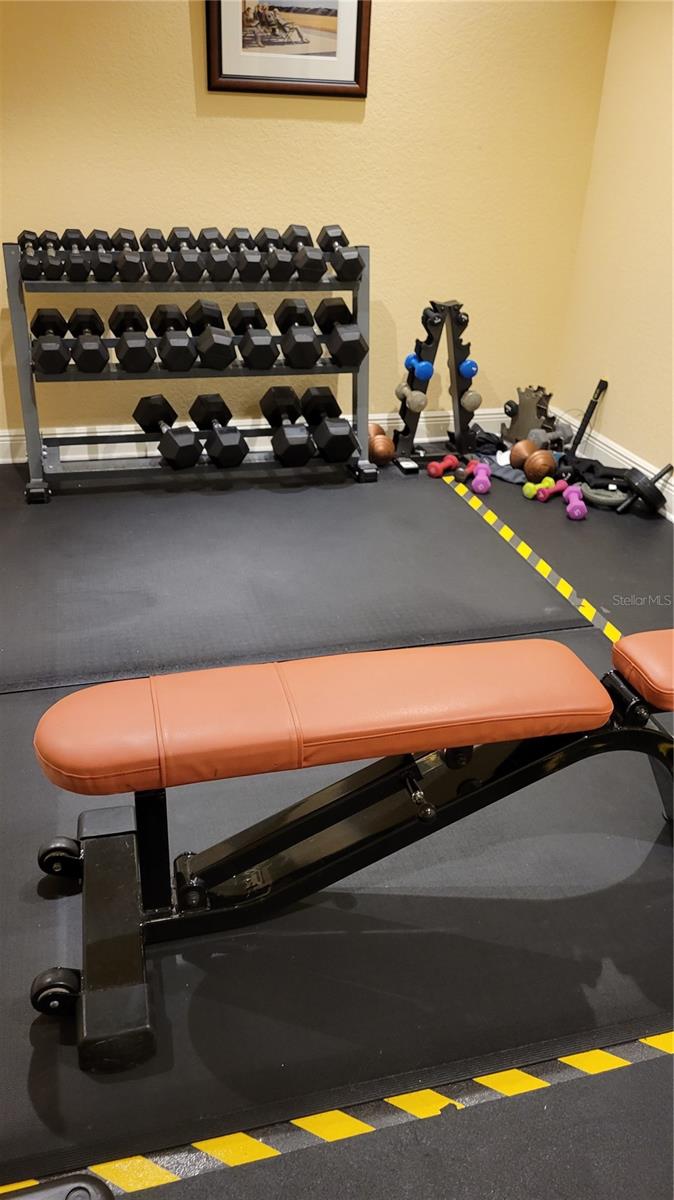 BROADWAY PROMENADE - Residential Lease