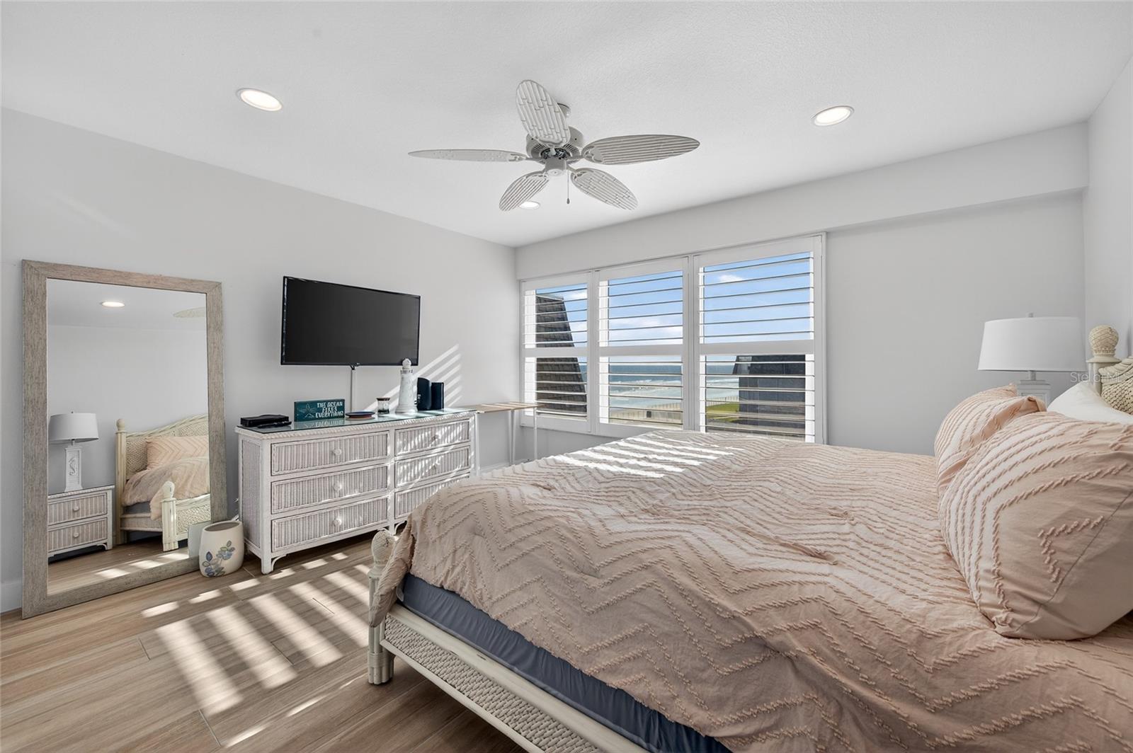 SURFSIDE CONDO - Residential