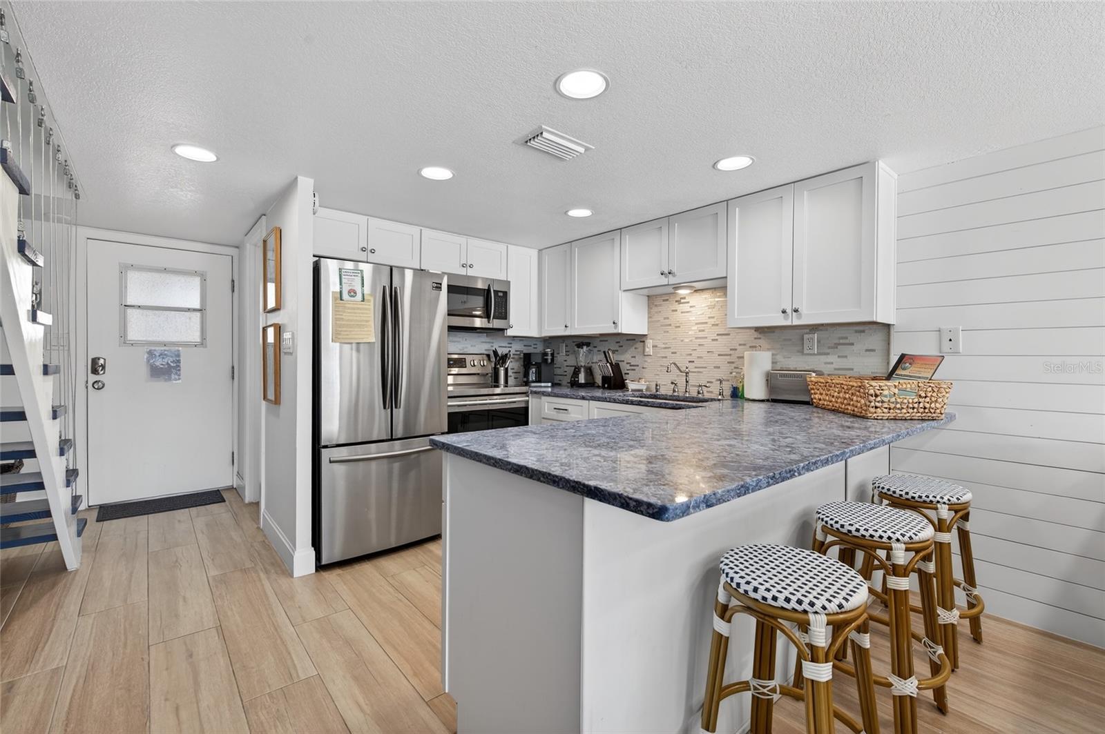 SURFSIDE CONDO - Residential