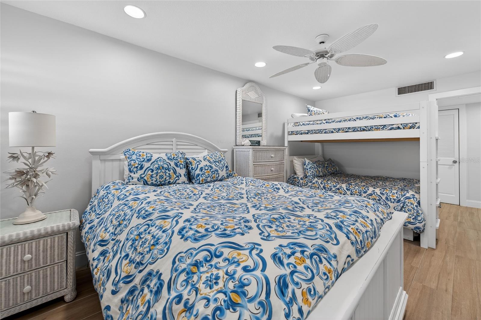 SURFSIDE CONDO - Residential