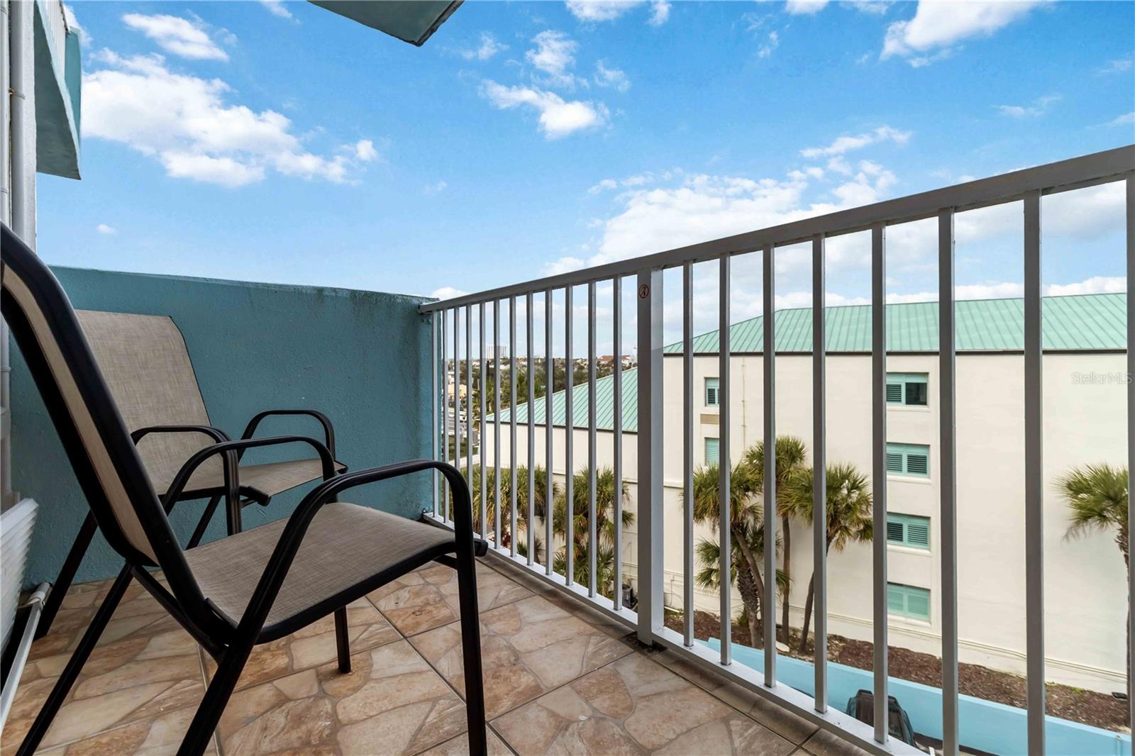 FOUNTAIN BEACH RESORT CONDO - Residential