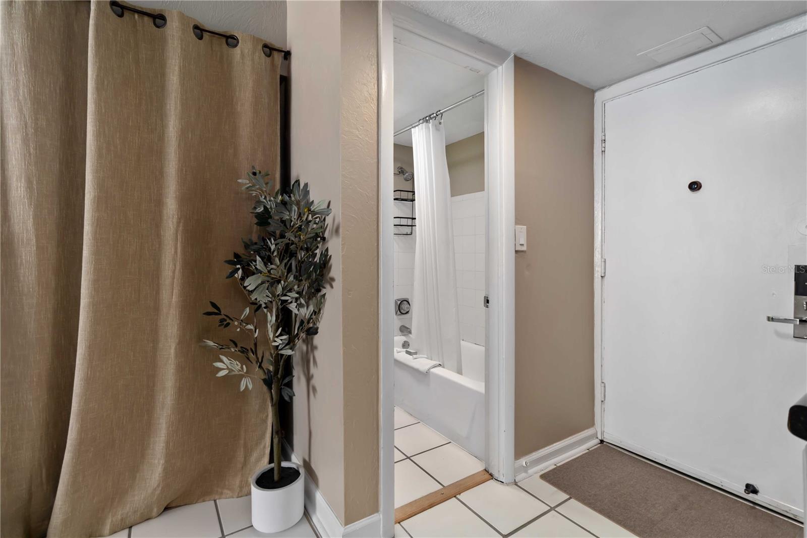 FOUNTAIN BEACH RESORT CONDO - Residential