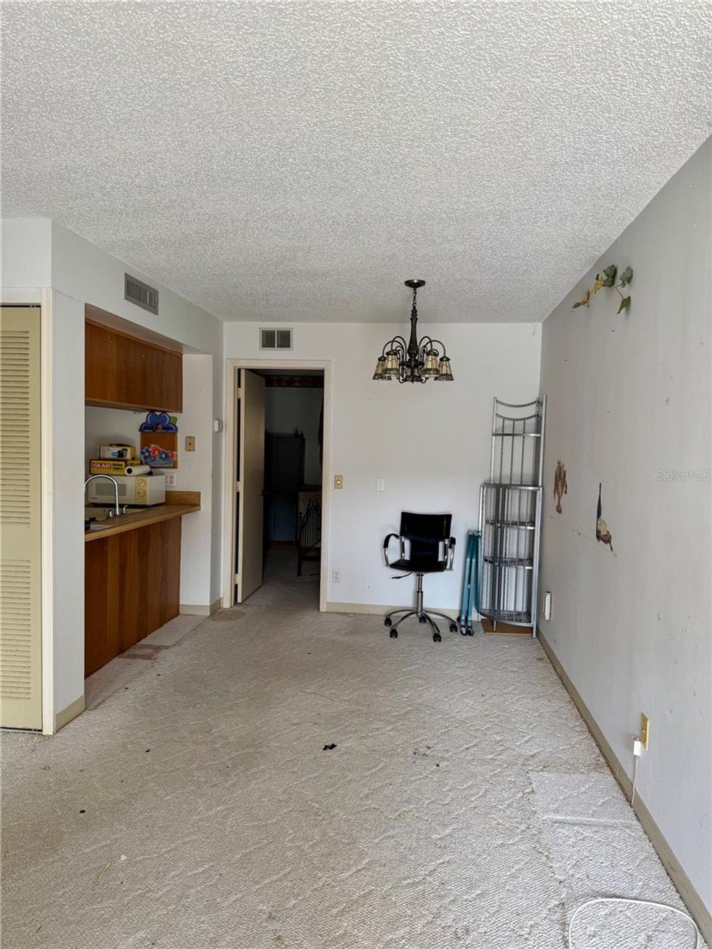 Photo of 3804 N Oak Drive #X21, Tampa, FL 33611 (MLS # TB8505743)