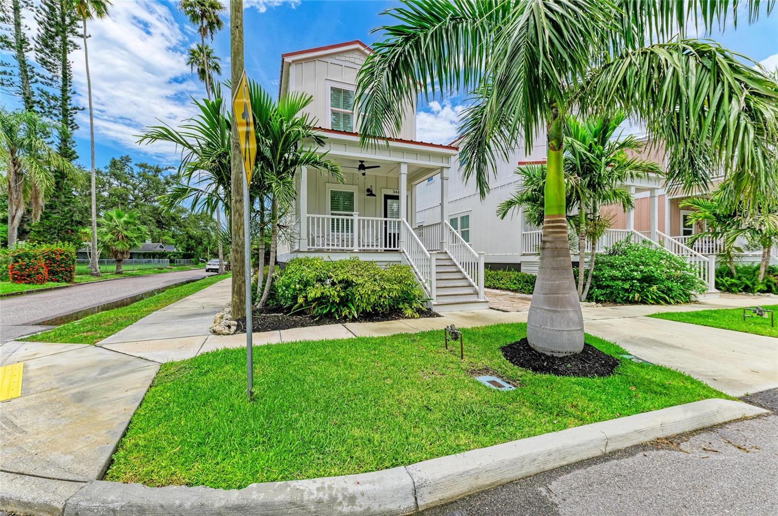 344 6TH STREET E
