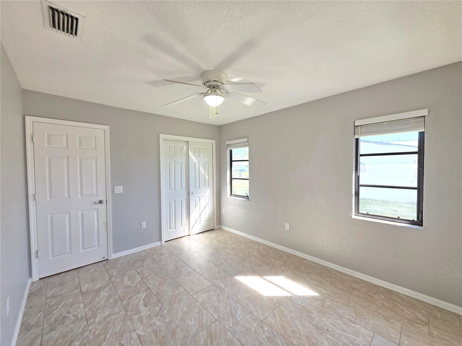 SOUTH VENICE - Residential Lease