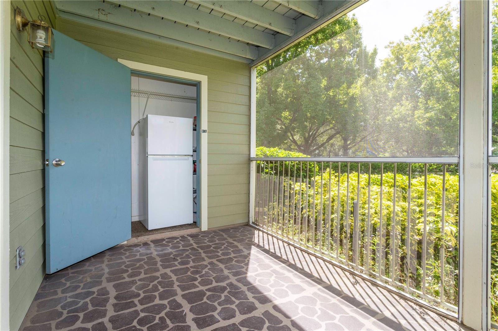 ASHLEY COURT CONDO - Residential Lease