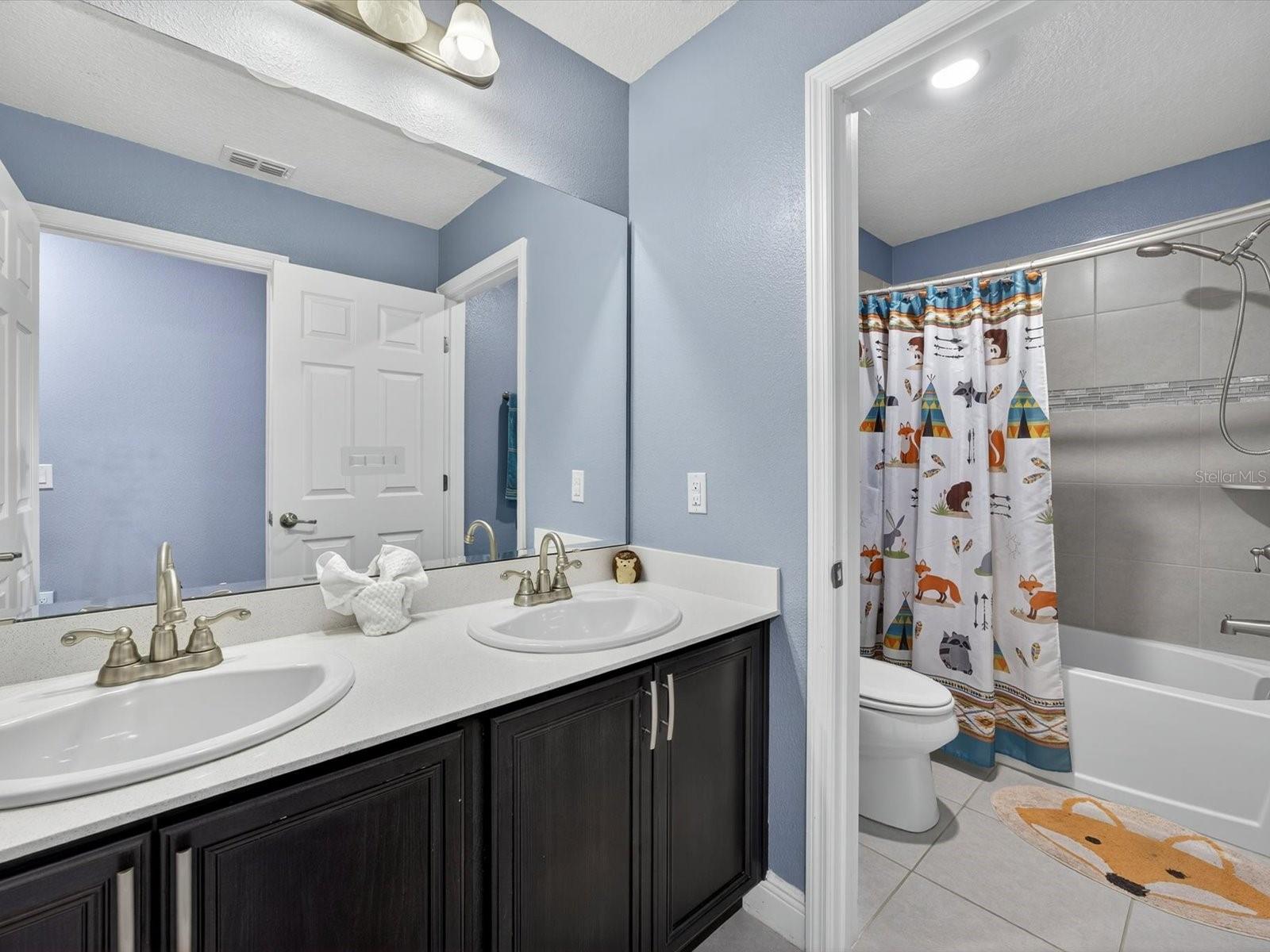 FIELDSTONE AT CYPRESS WOODS WEST - Residential