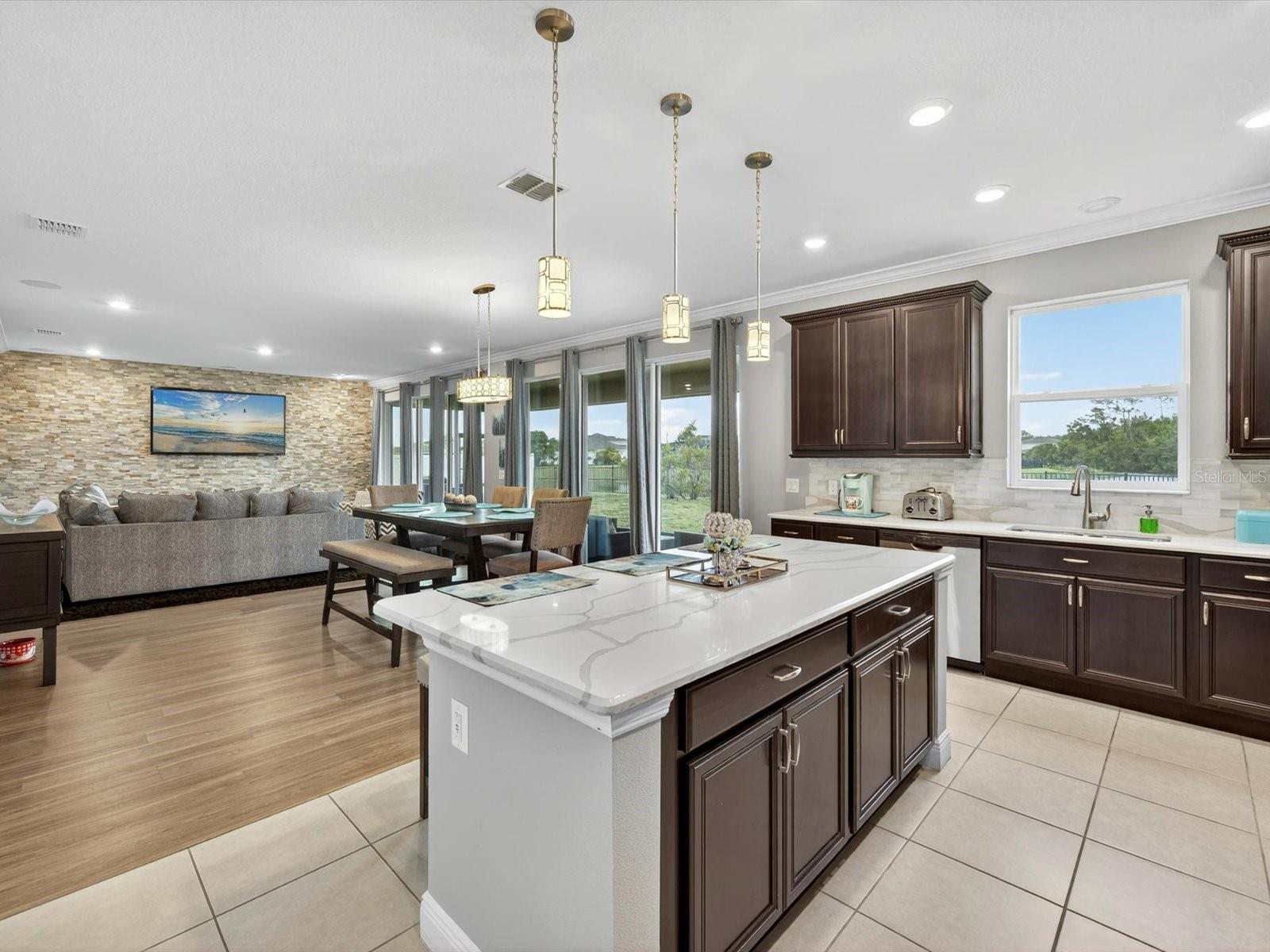 FIELDSTONE AT CYPRESS WOODS WEST - Residential