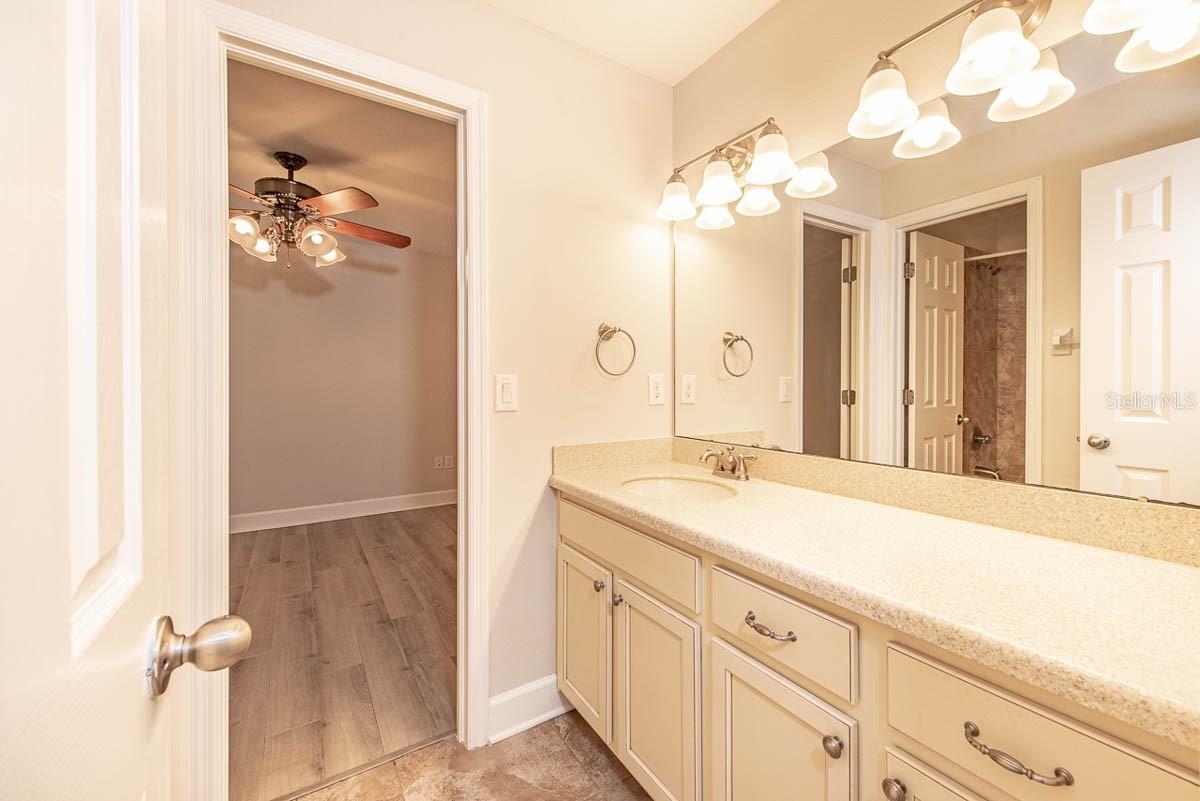 FISHHAWK RANCH TR 8 PT - Residential Lease