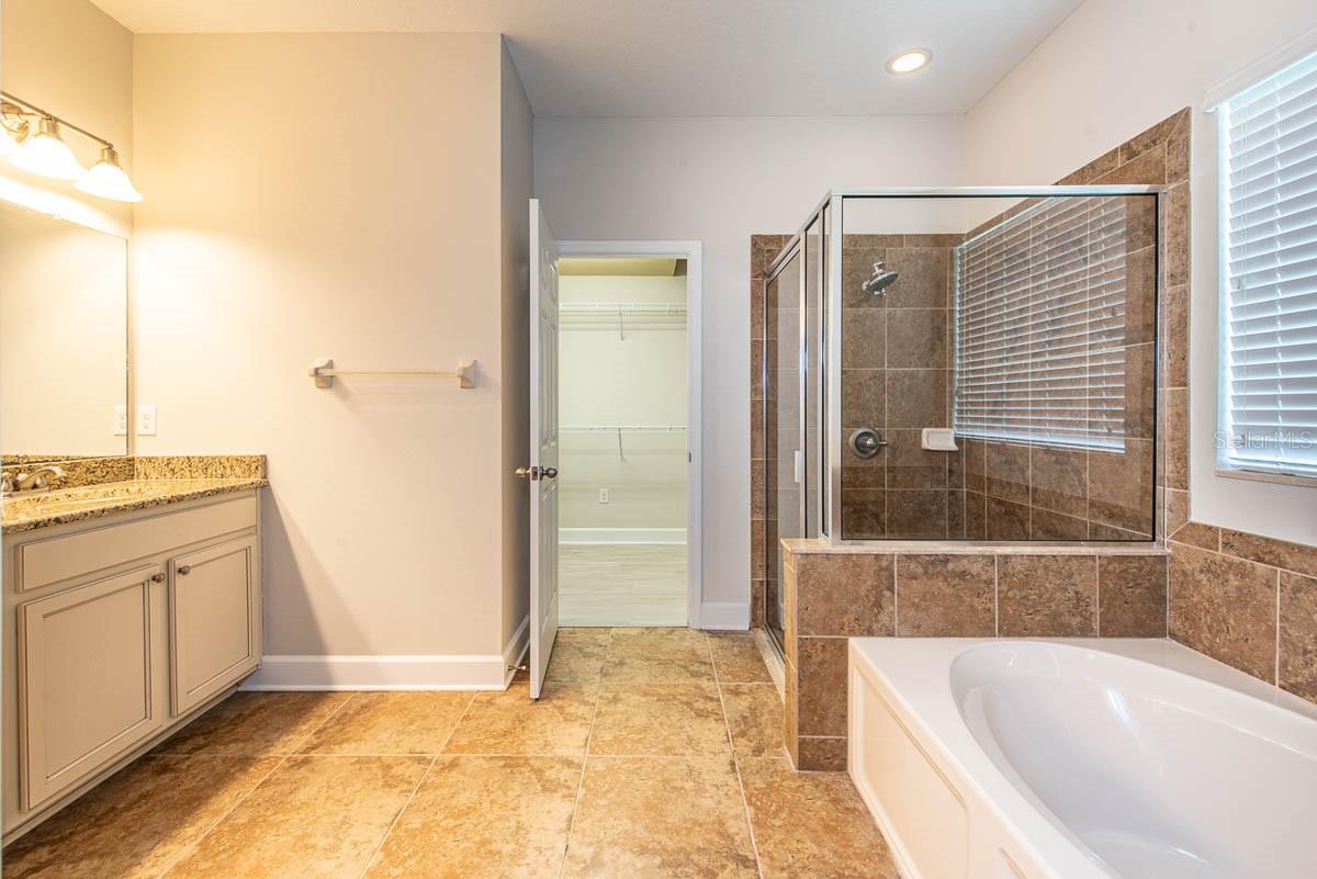 FISHHAWK RANCH TR 8 PT - Residential Lease