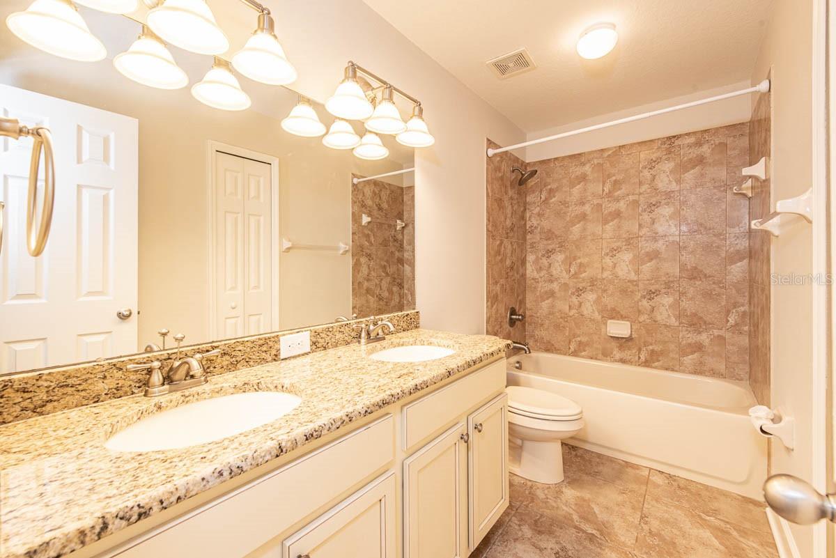 FISHHAWK RANCH TR 8 PT - Residential Lease