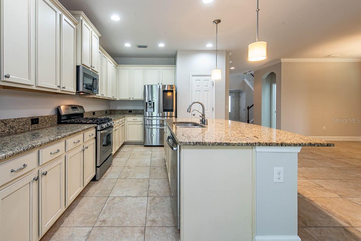 FISHHAWK RANCH TR 8 PT - Residential Lease