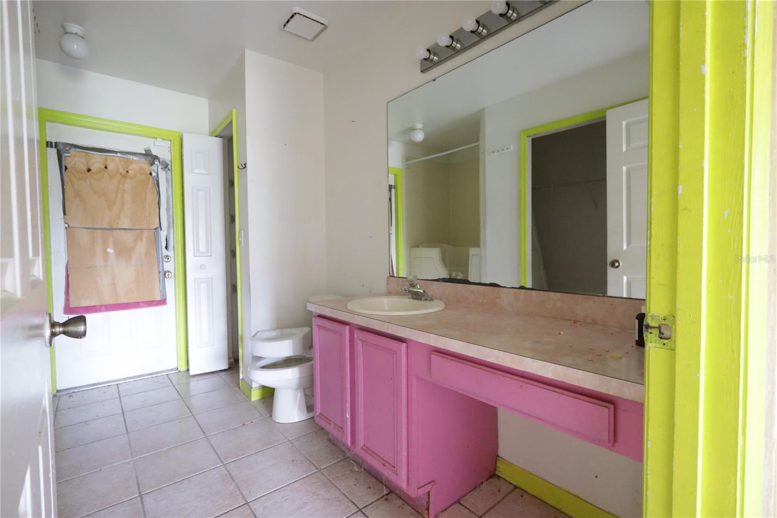 STURBRIDGE - Residential