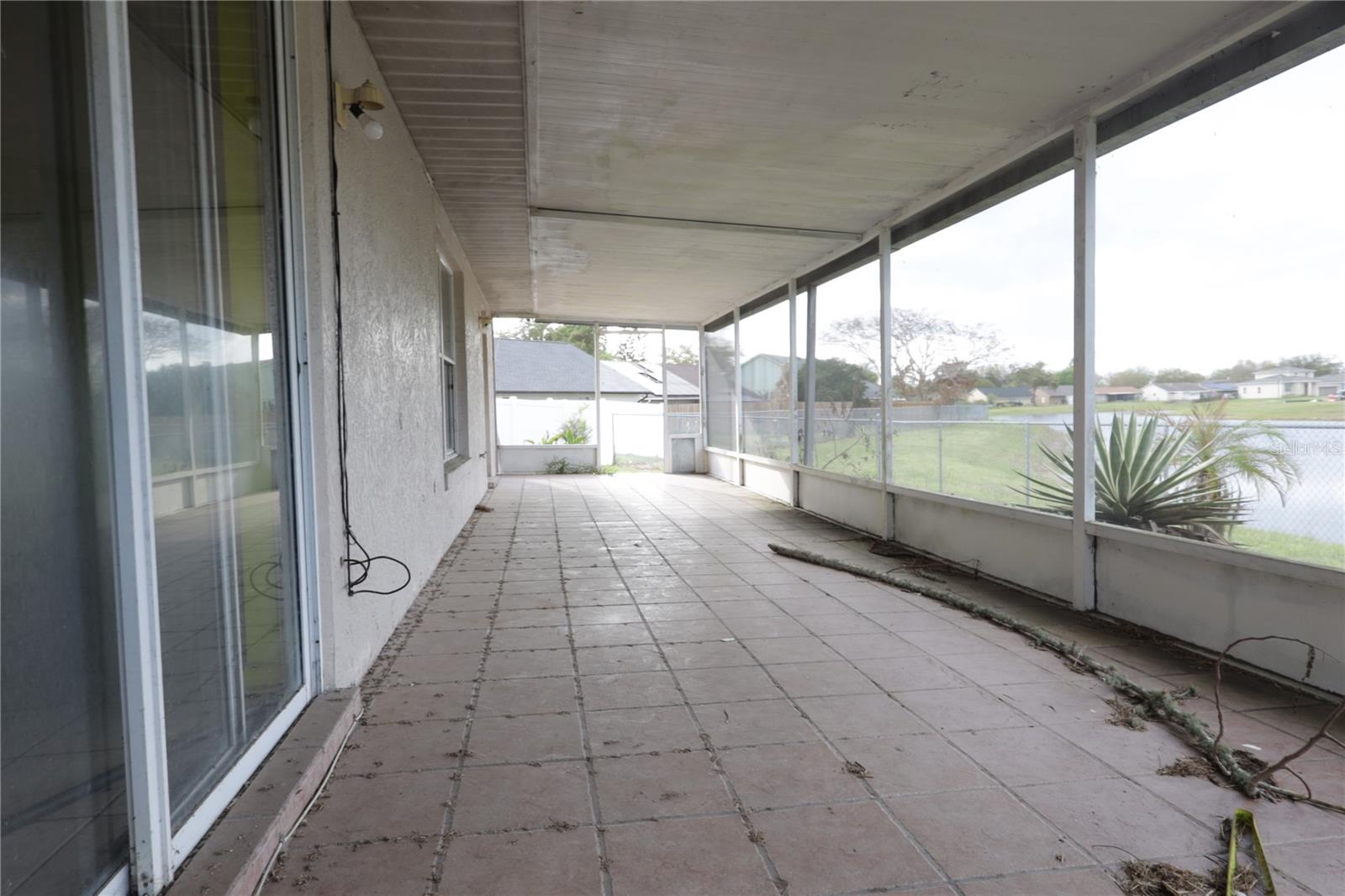 STURBRIDGE - Residential