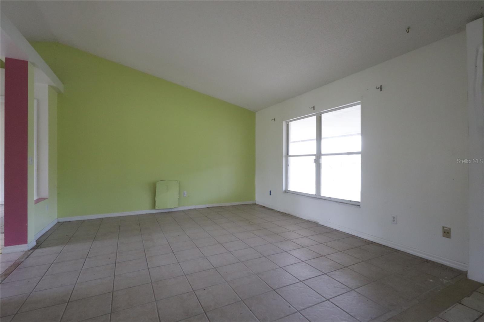 STURBRIDGE - Residential