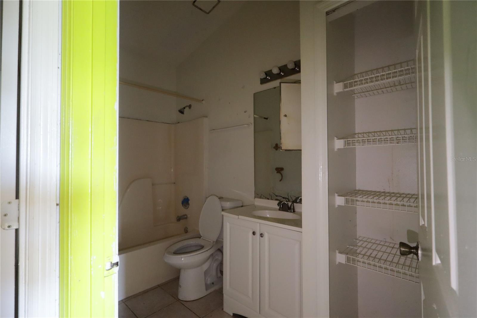 STURBRIDGE - Residential