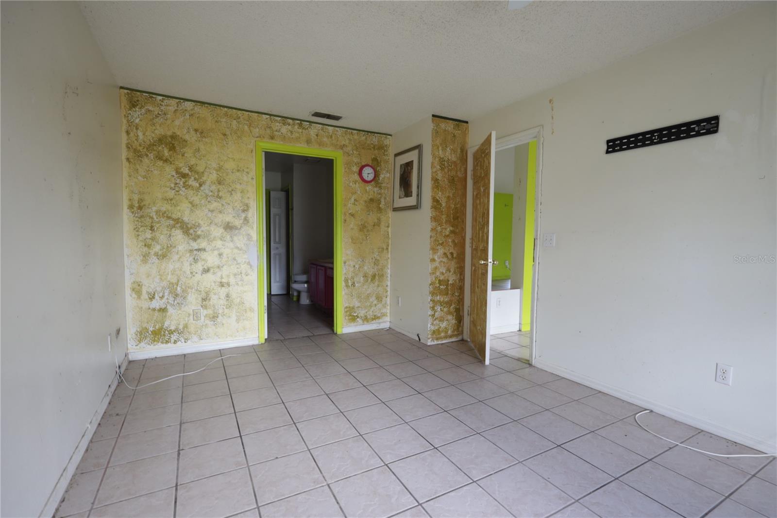 STURBRIDGE - Residential