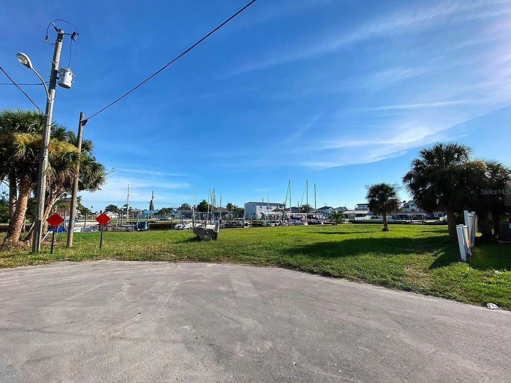 Photo of 218 NE Evelane Drive, Hudson, FL 34667 (MLS # TB8406163)