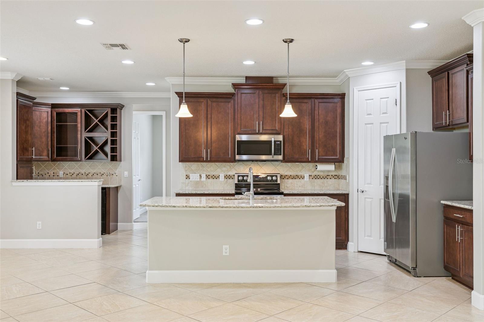 523 CRYSTAL RESERVE COURT