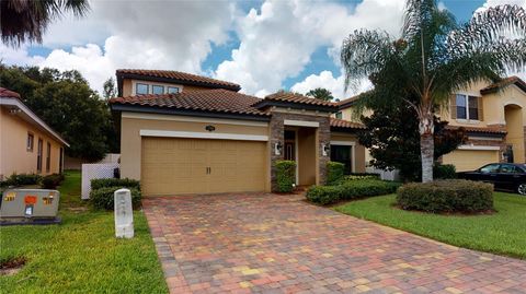 A home in LAKELAND