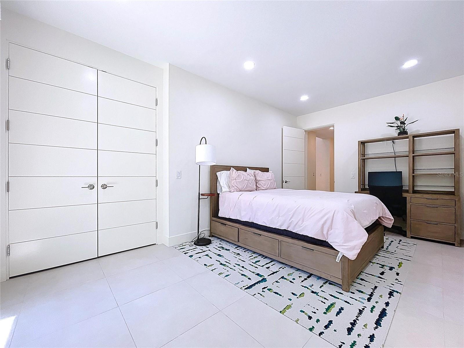 HARBOR ACRES - Residential Lease