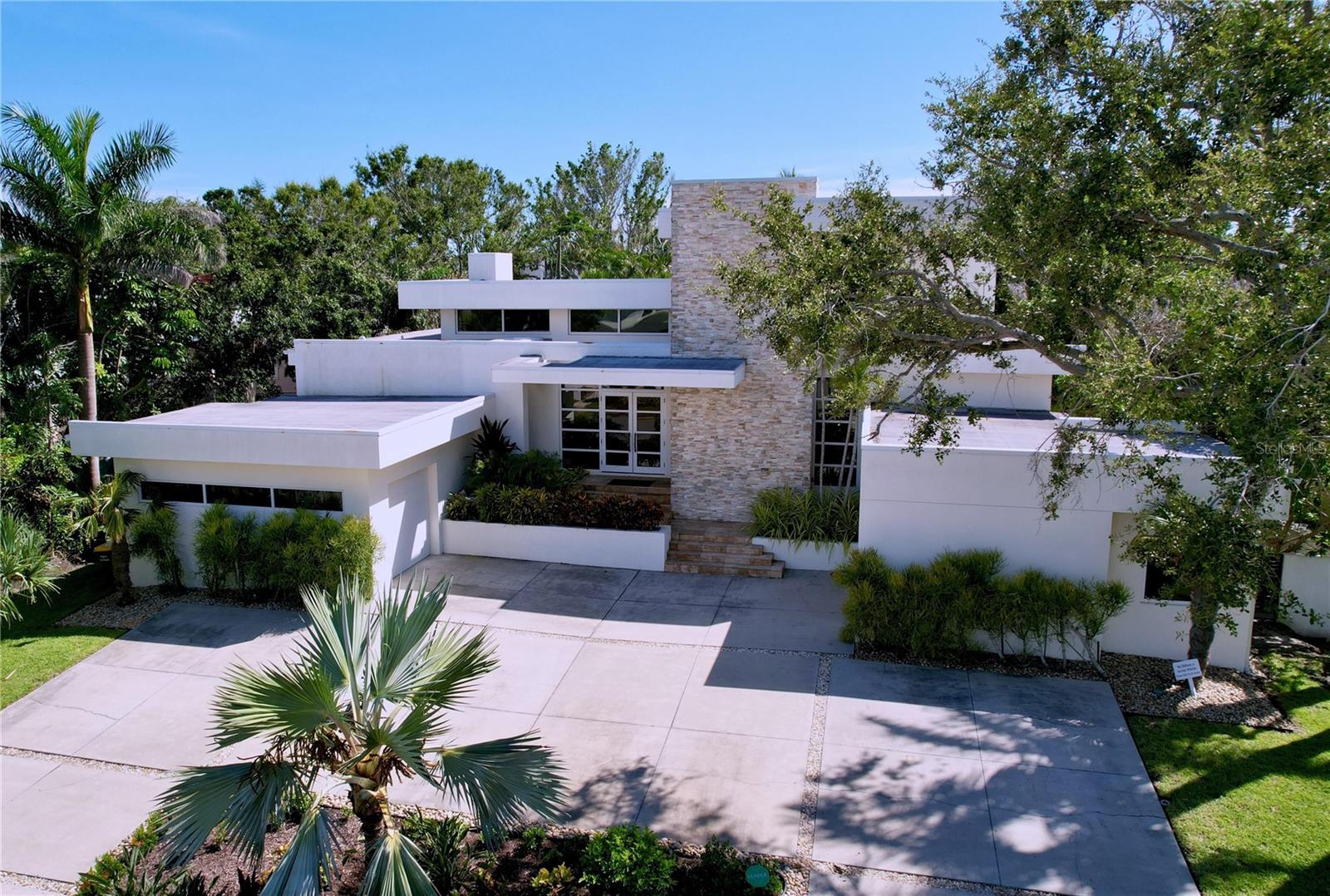 HARBOR ACRES - Residential Lease