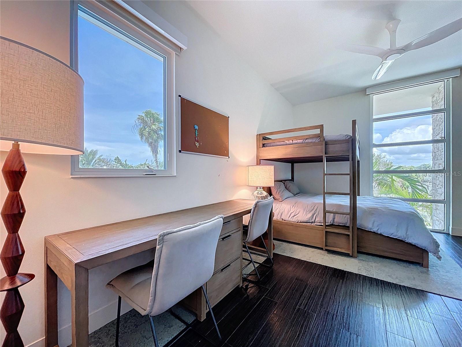 HARBOR ACRES - Residential Lease