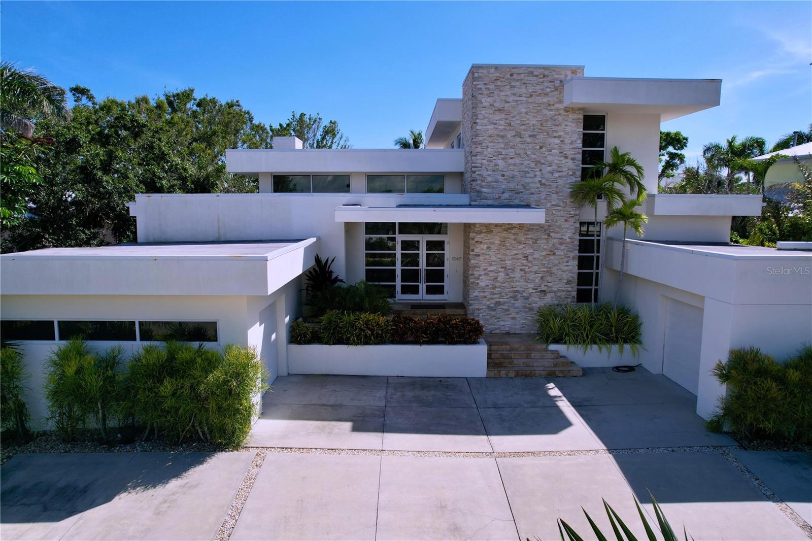 HARBOR ACRES - Residential Lease