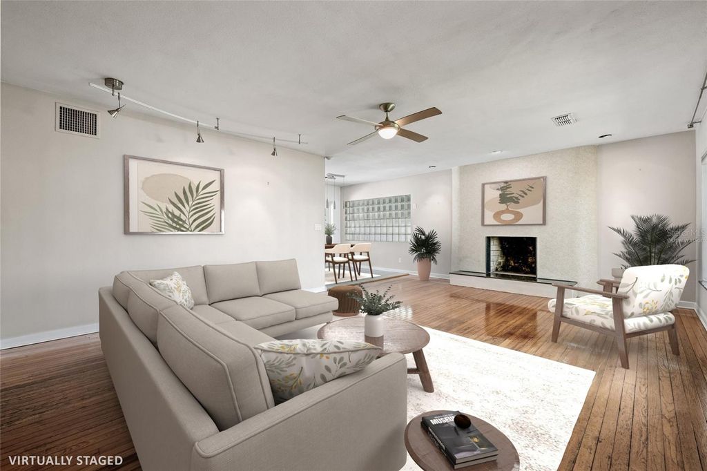 Photo of 135 Aranda Street NE, St Petersburg, FL 33704 (MLS # TB8405777)