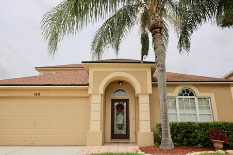 A home in WESLEY CHAPEL