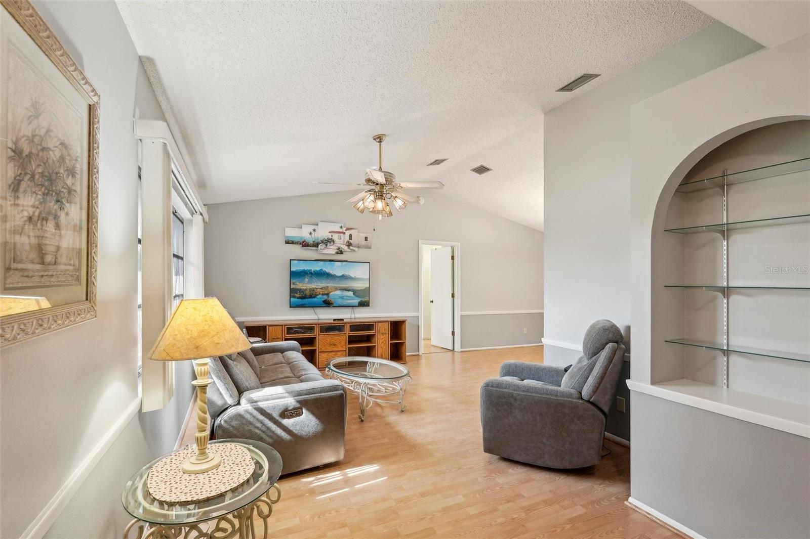 1521 FIRESIDE STREET