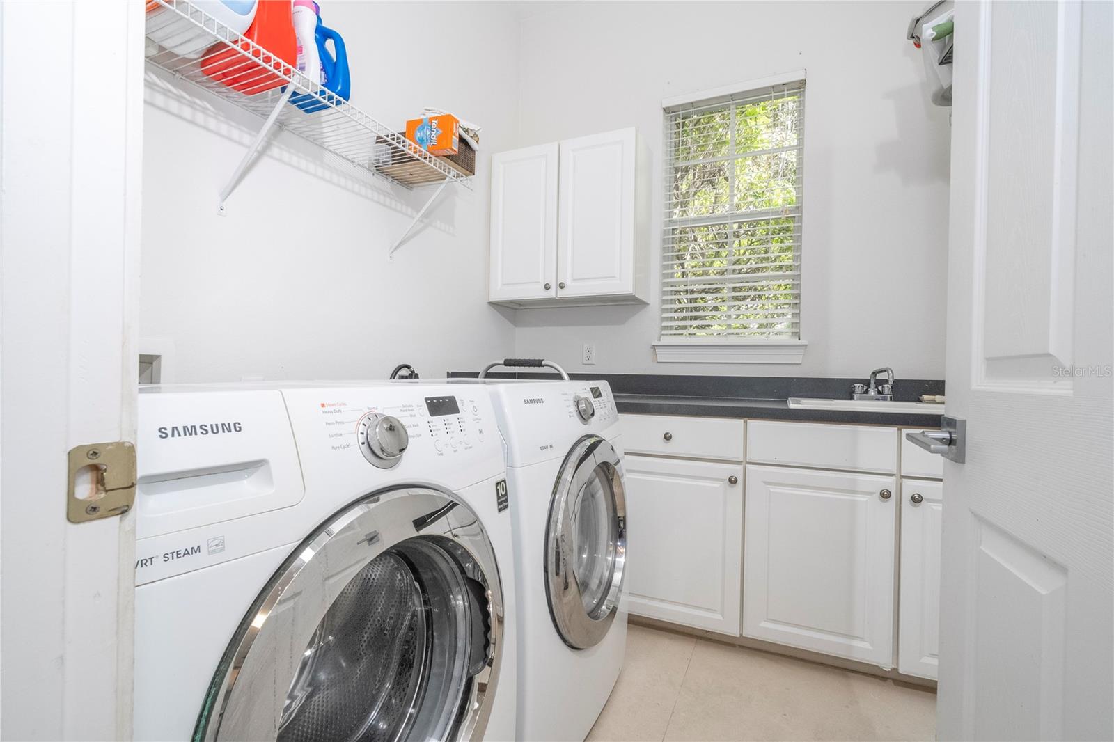 KEENES POINTE - Residential