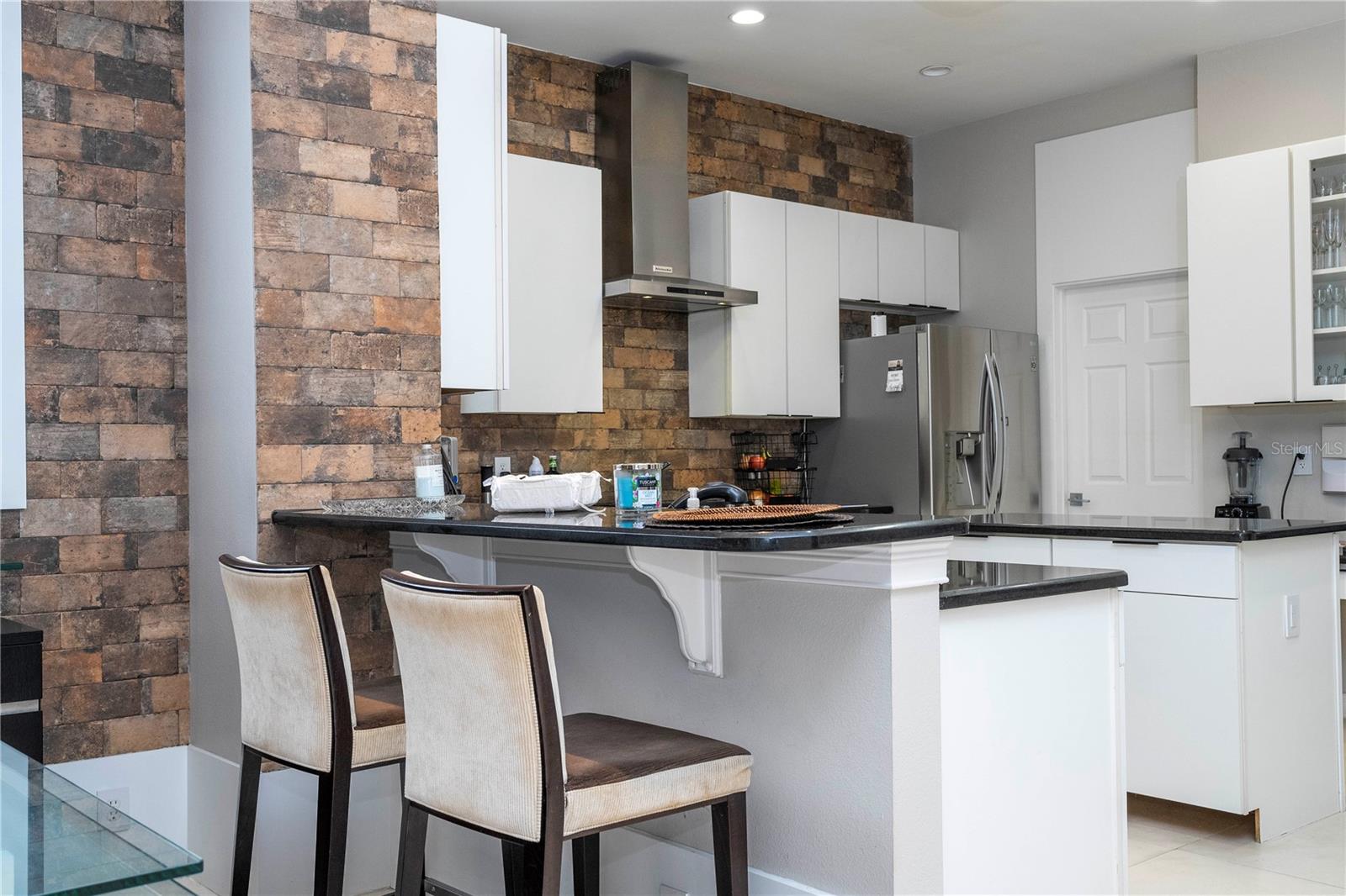 KEENES POINTE - Residential