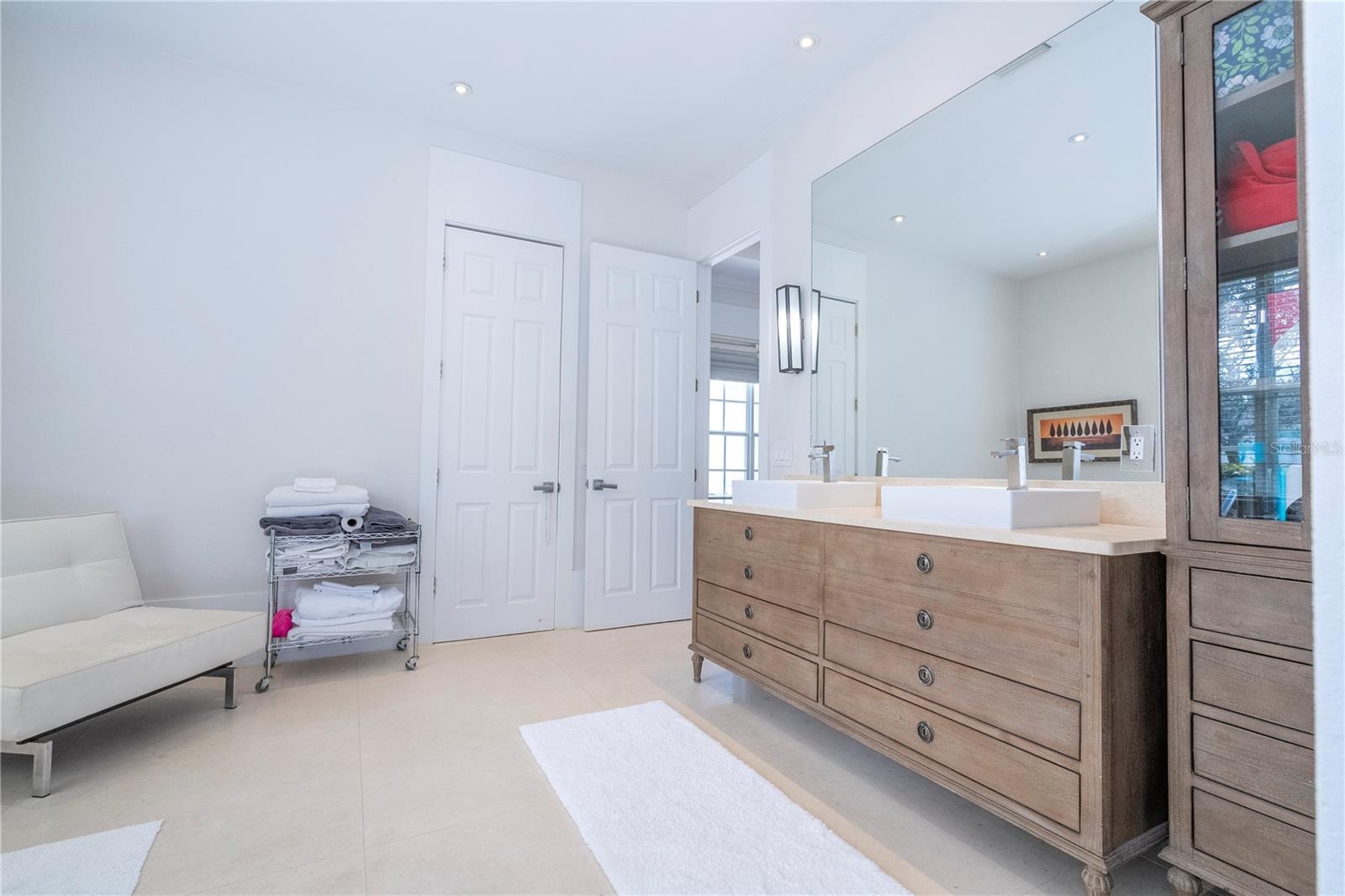 KEENES POINTE - Residential