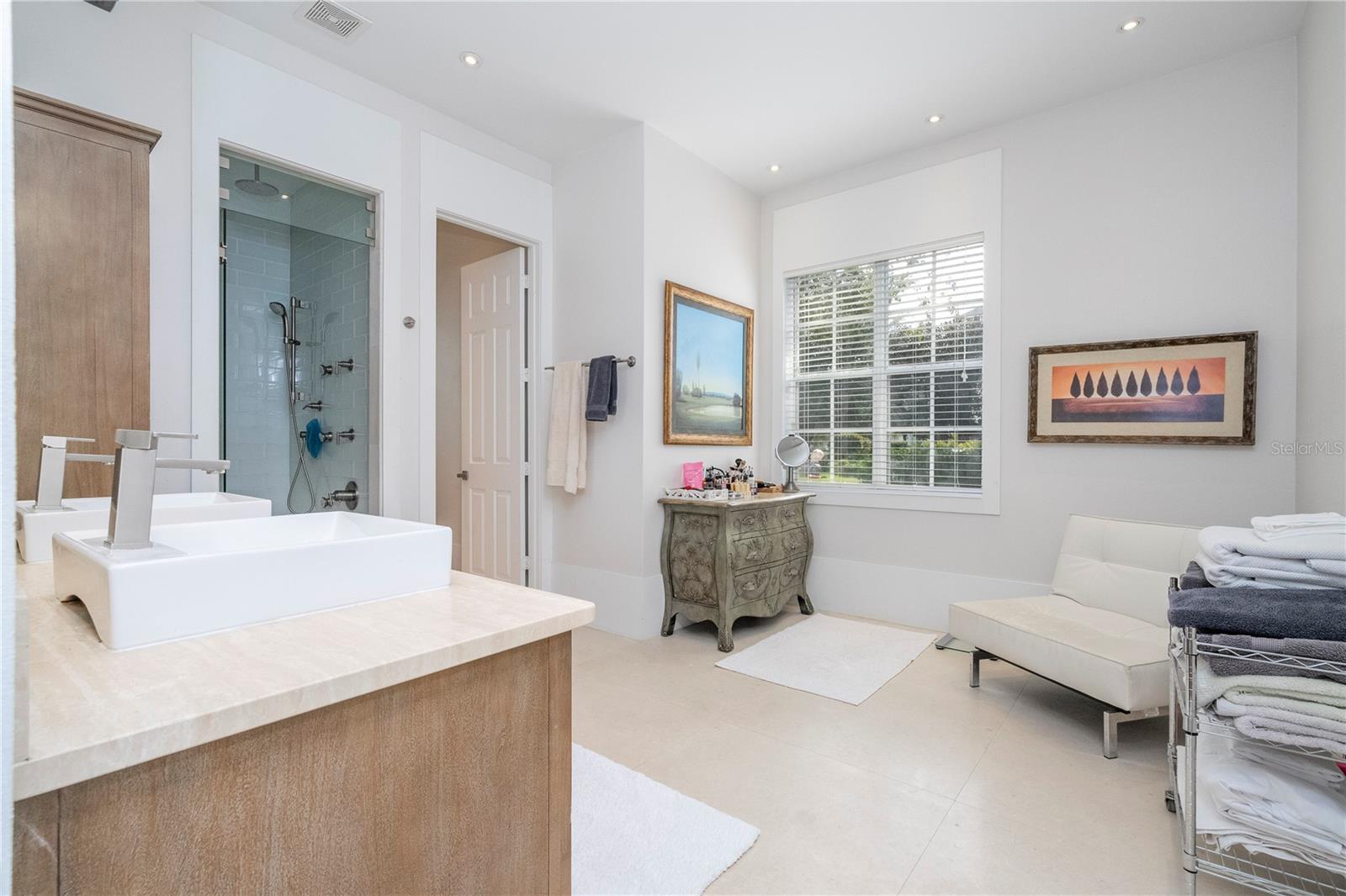 KEENES POINTE - Residential