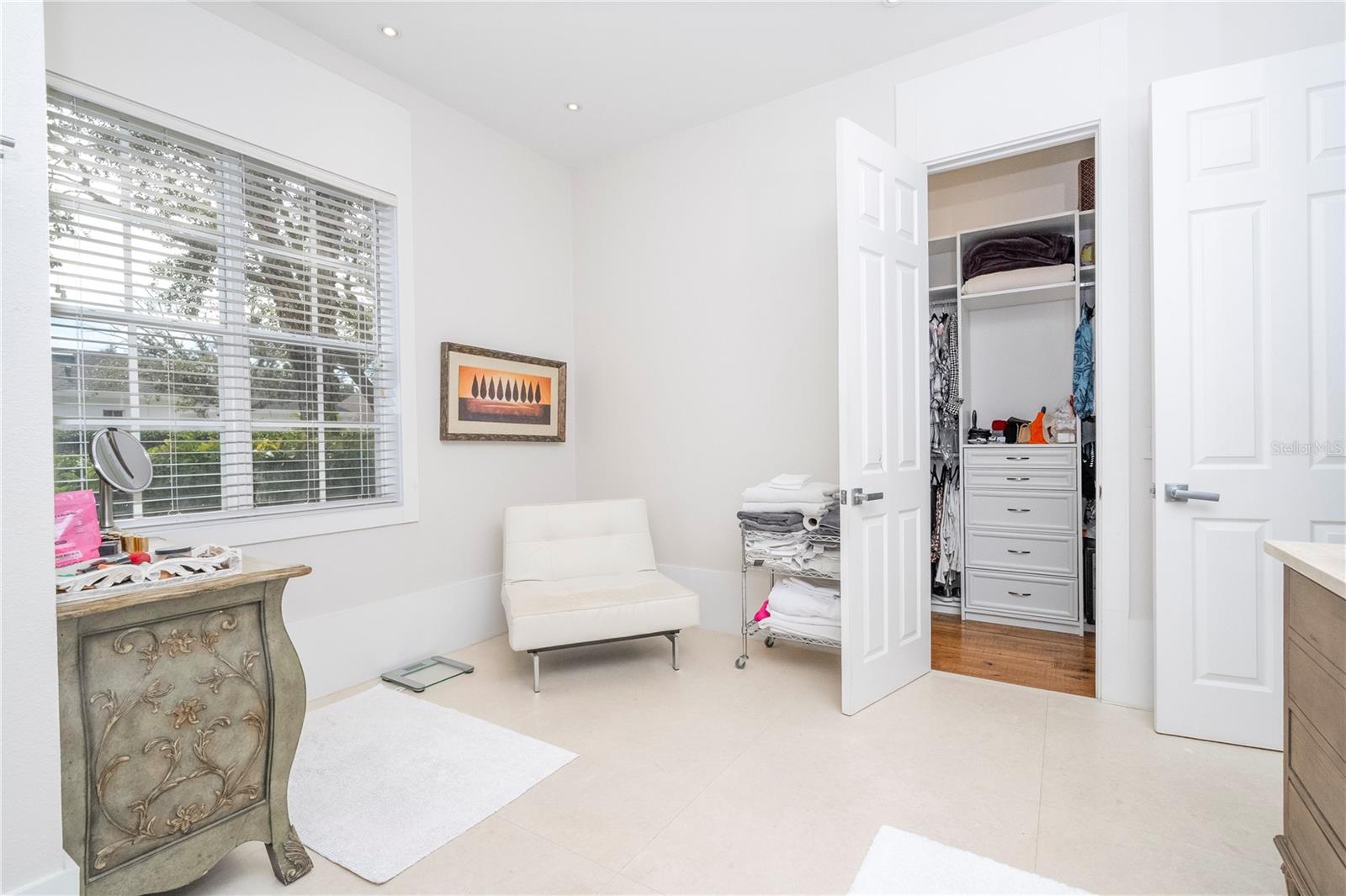 KEENES POINTE - Residential