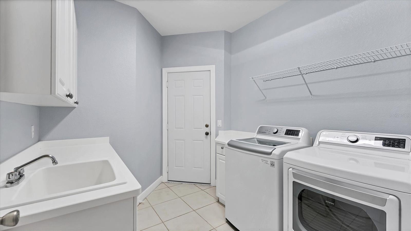 ACADEMY PARK PH IV & V - Residential