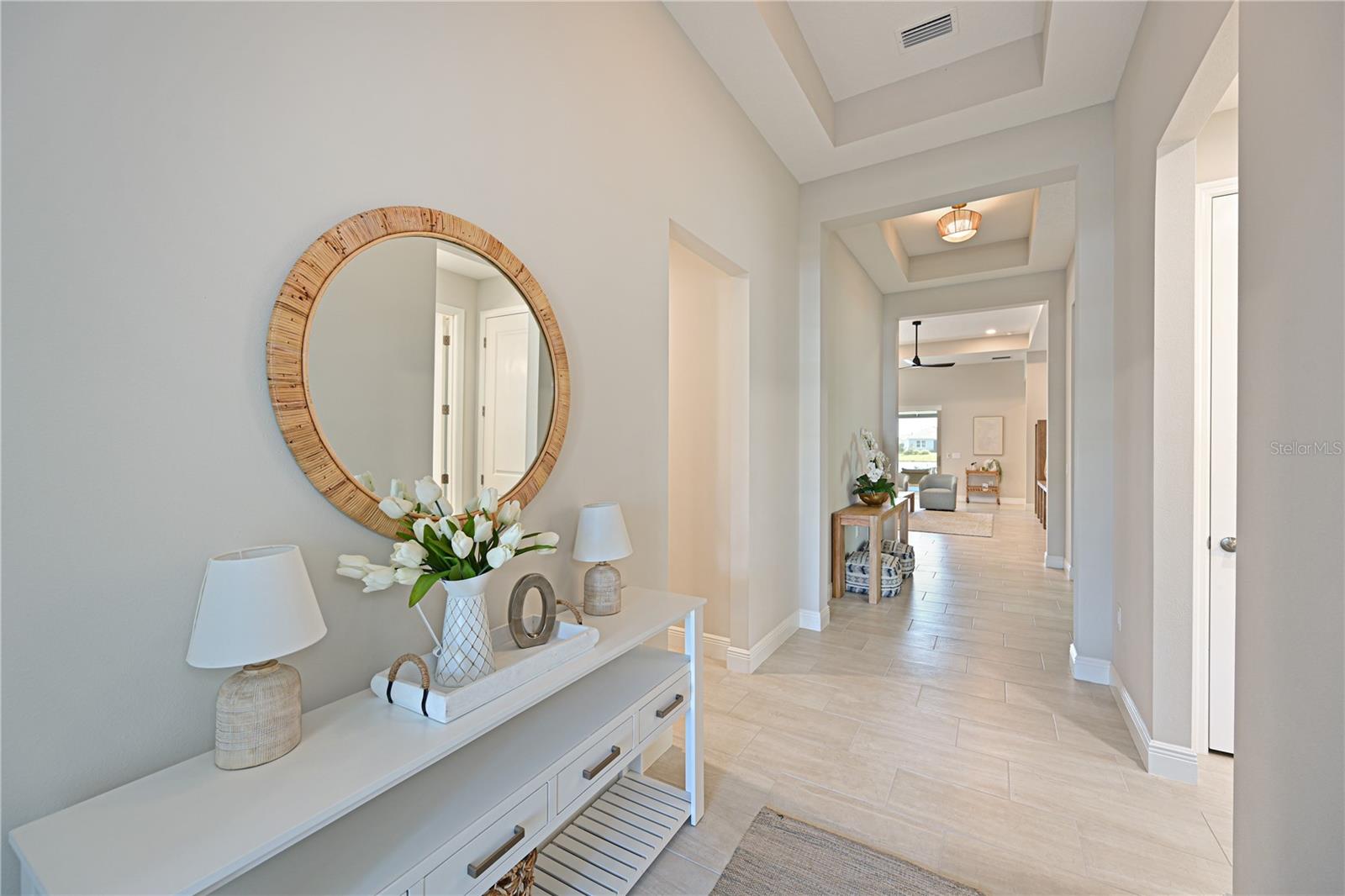 LAKEHOUSE COVE AT WATERSIDE - Residential