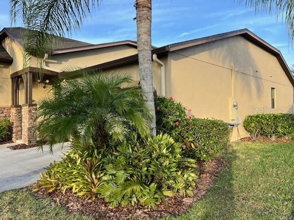 Photo of 4722 Doral Pointe Drive, Kissimmee, FL 34758 (MLS # S5143626)