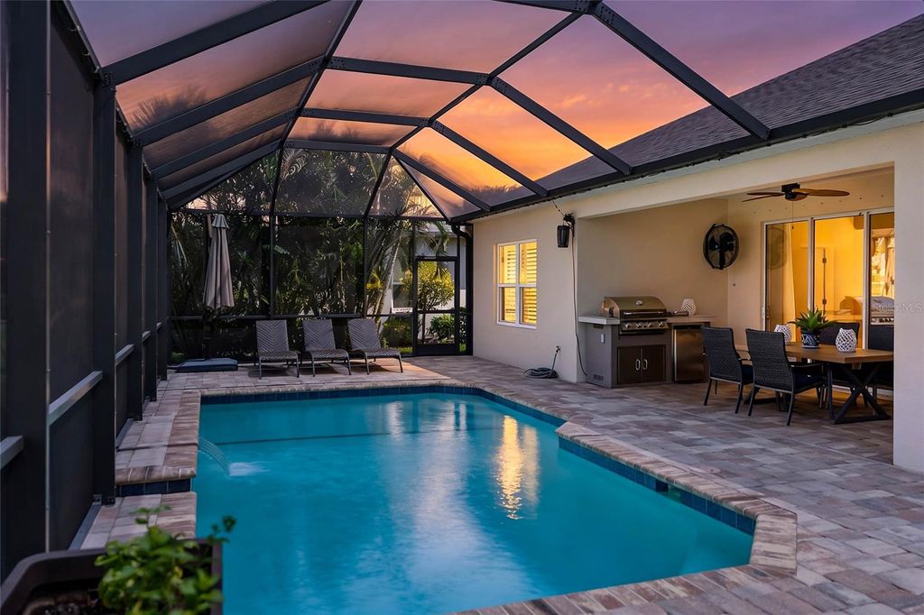 Photo of 1215 Thornbury Drive, Parrish, FL 34219 (MLS # A4690867)