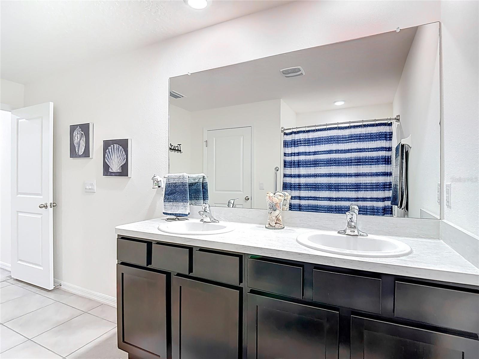 HERNANDO OAKS PH 3 - Residential