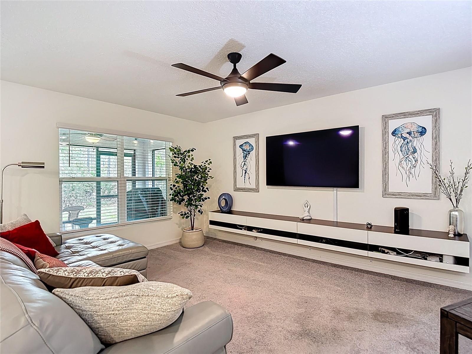 HERNANDO OAKS PH 3 - Residential