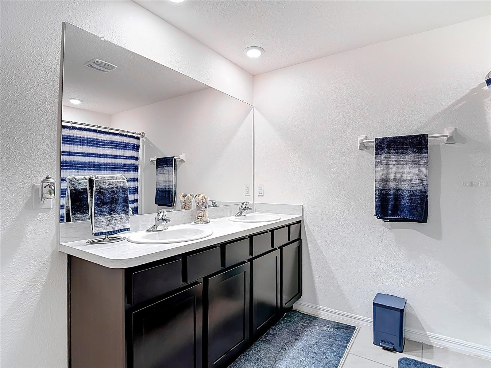 HERNANDO OAKS PH 3 - Residential