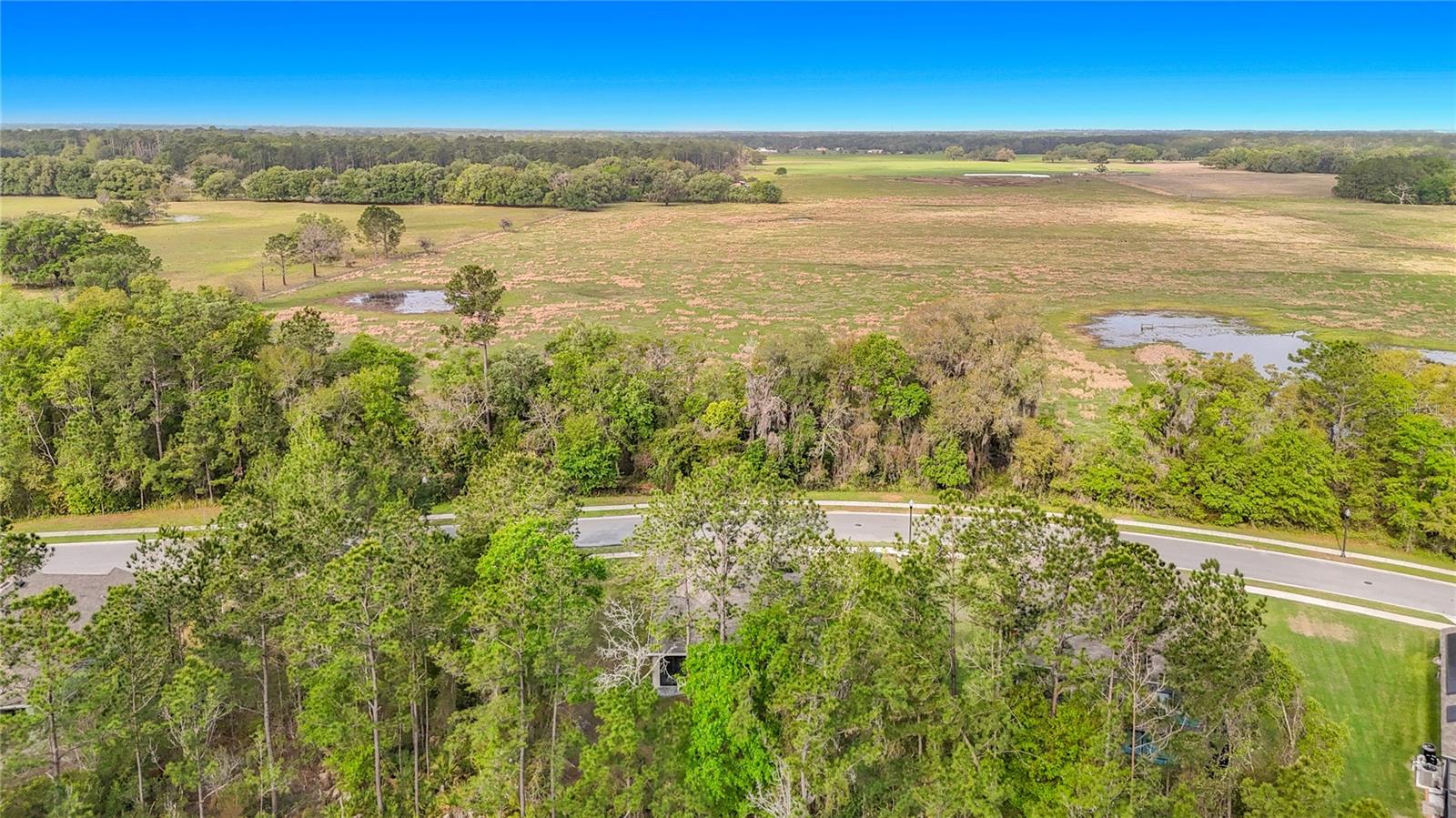 HERNANDO OAKS PH 3 - Residential